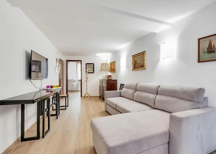 Piazza San Marco Cozy X4 Apartment